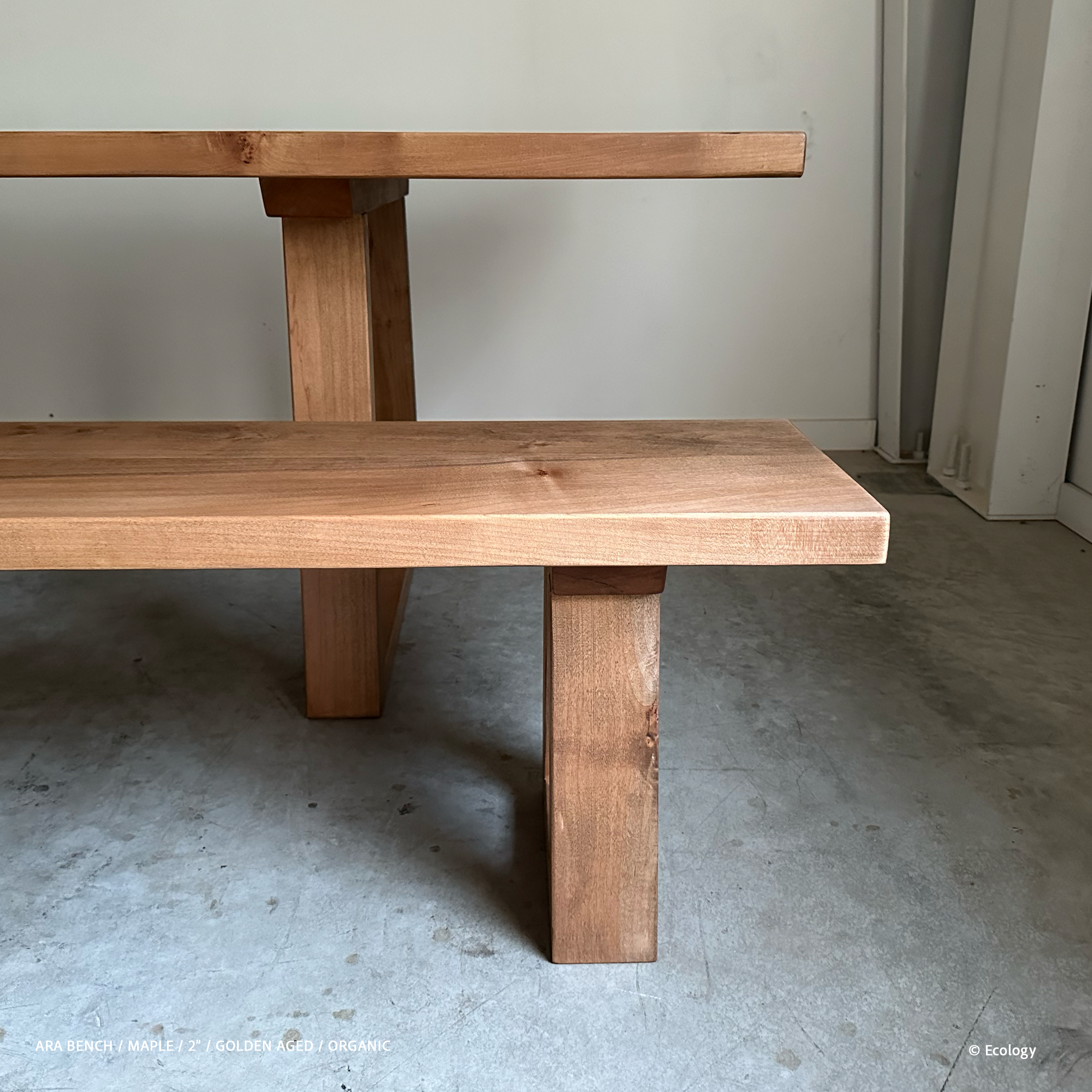 Ara Bench