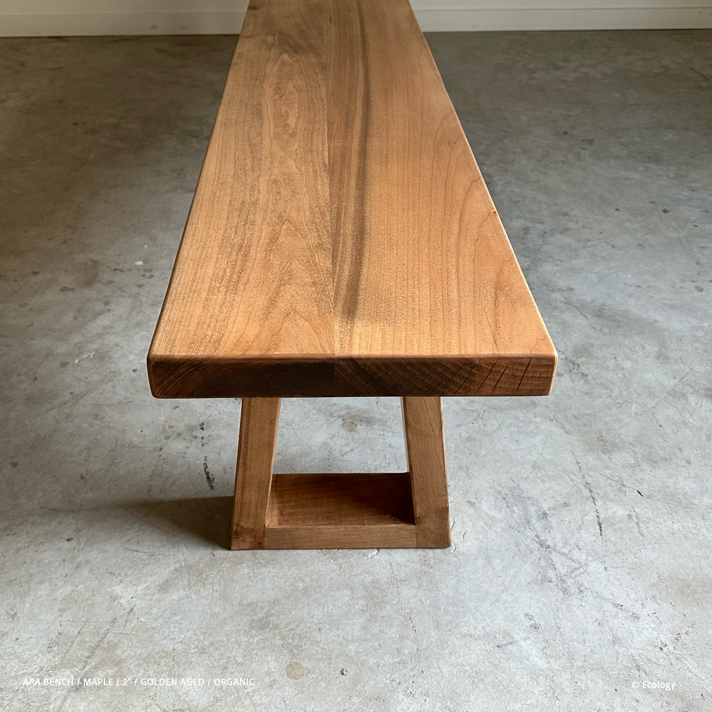 Ara Bench