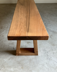 Ara Bench