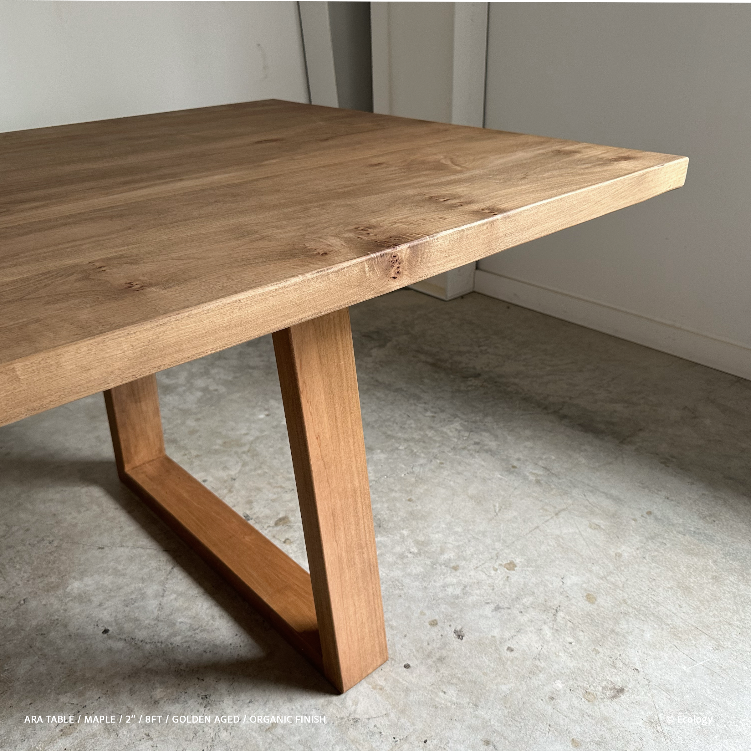 Ara Table