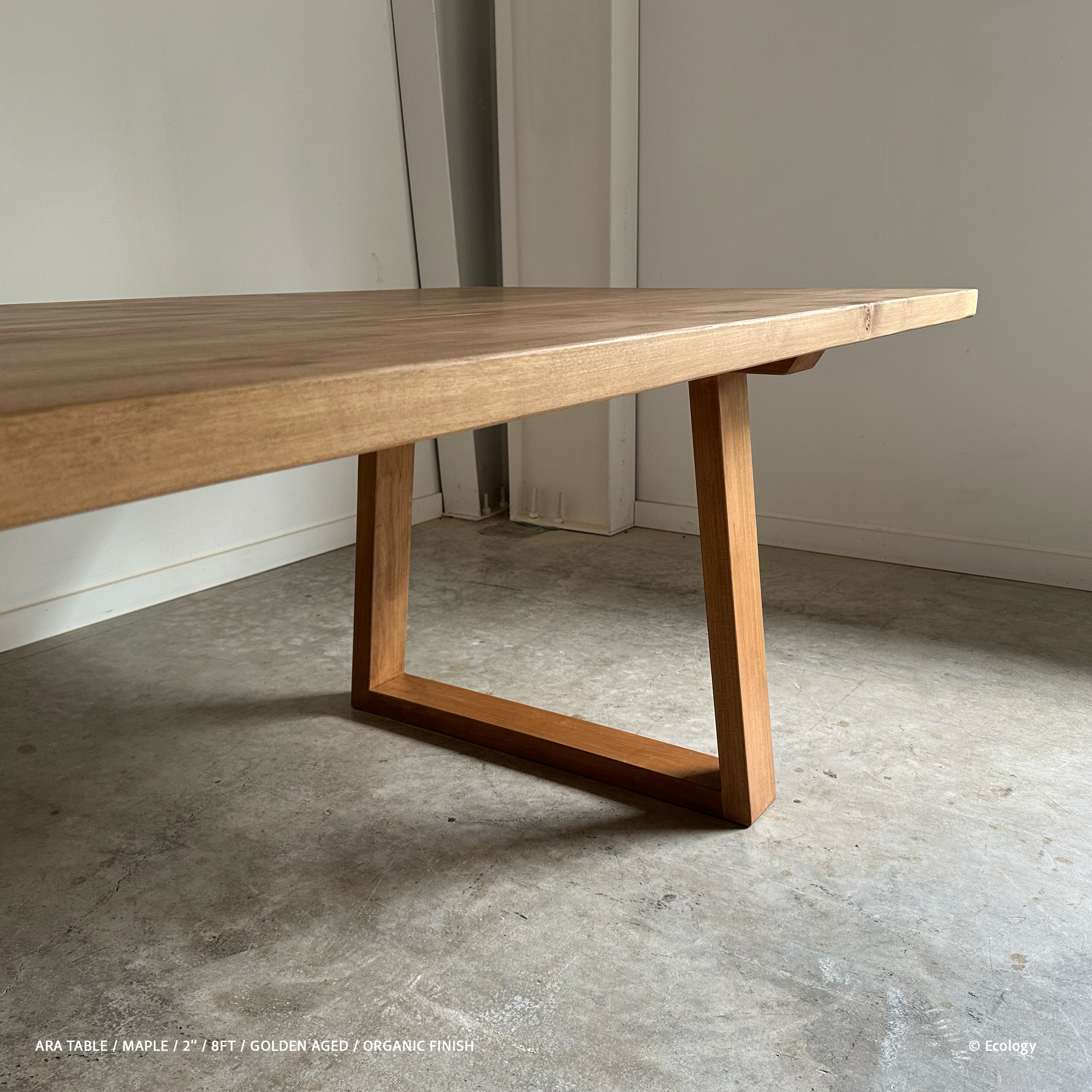 Ara Table