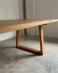 Ara Table
