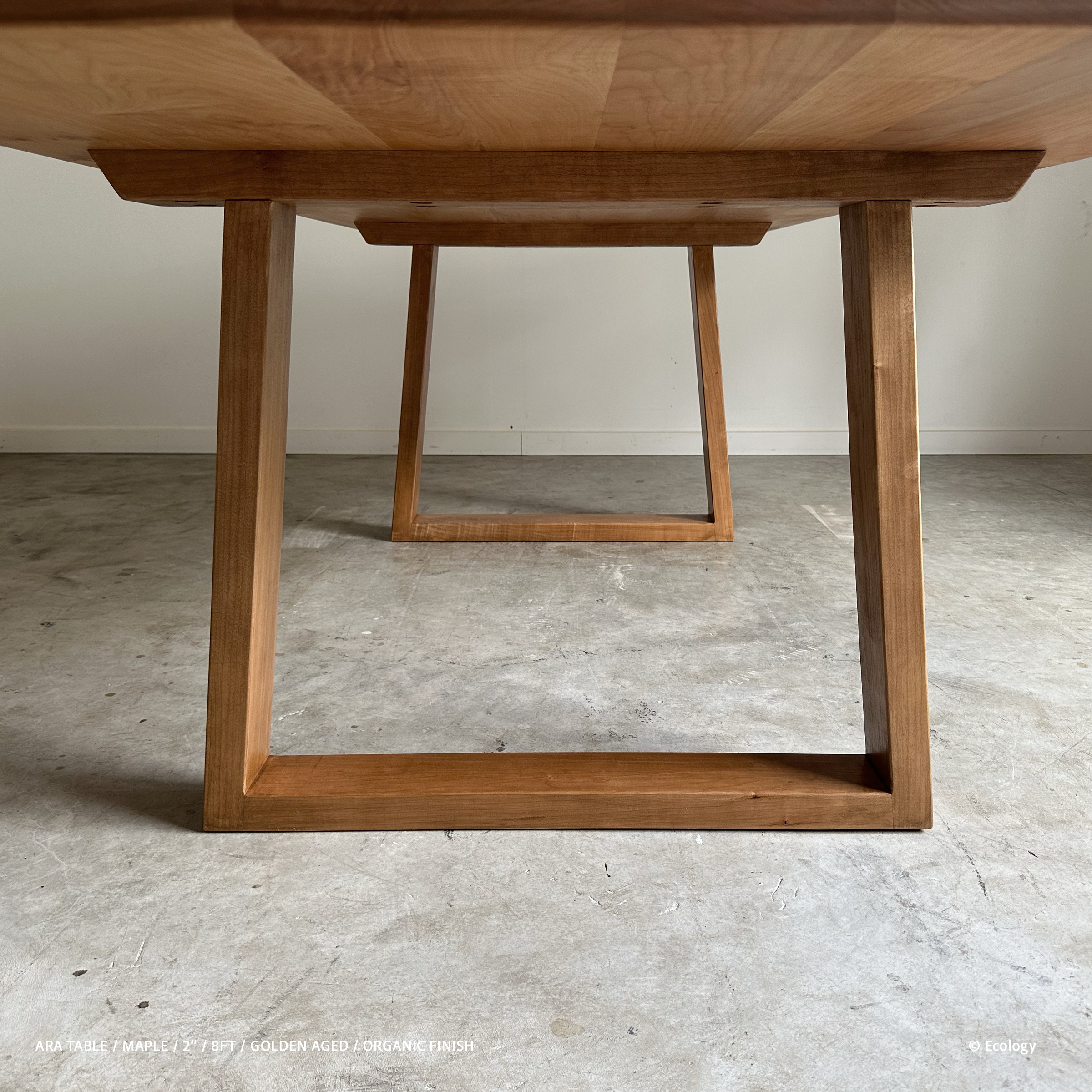 Ara Table