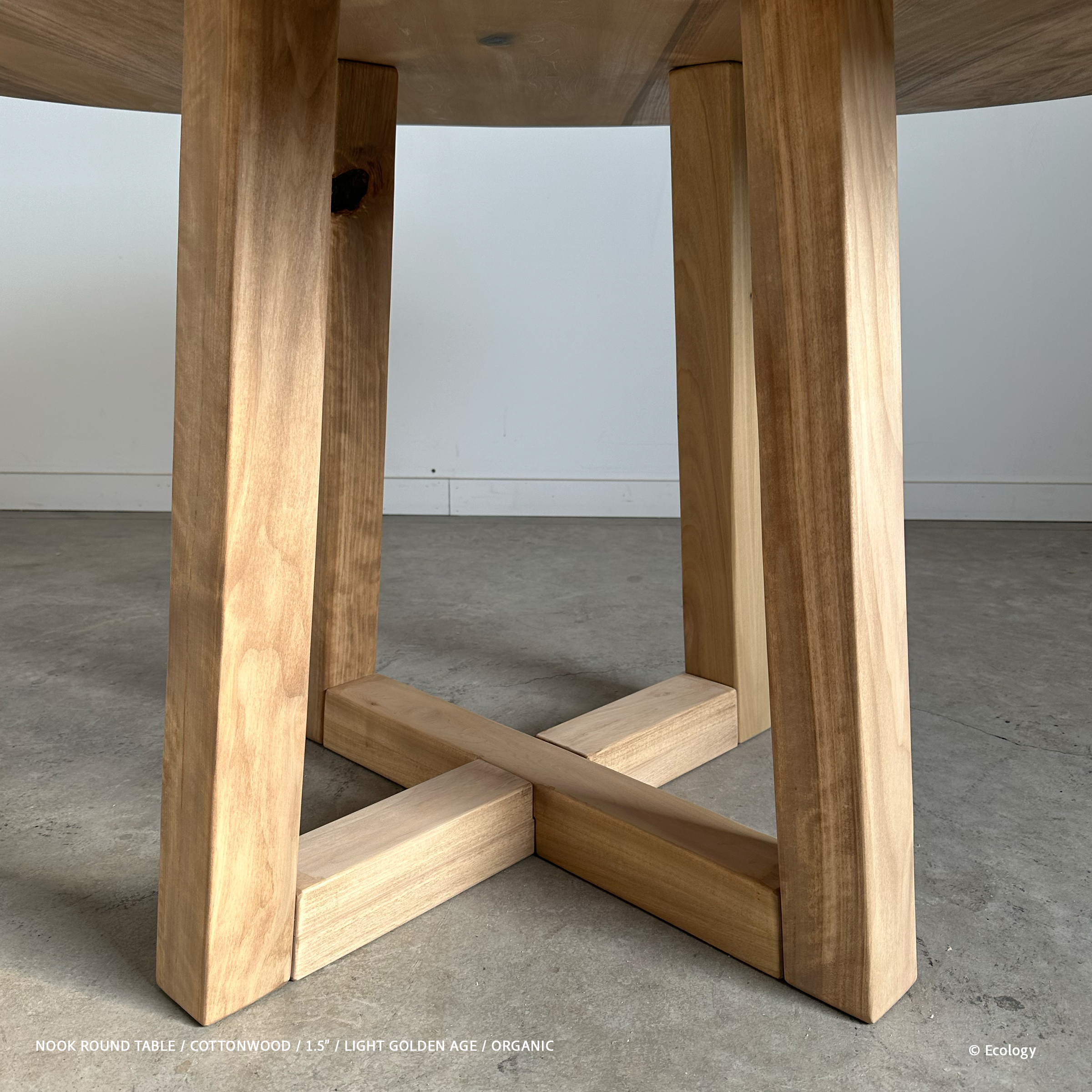 Nook Round Table
