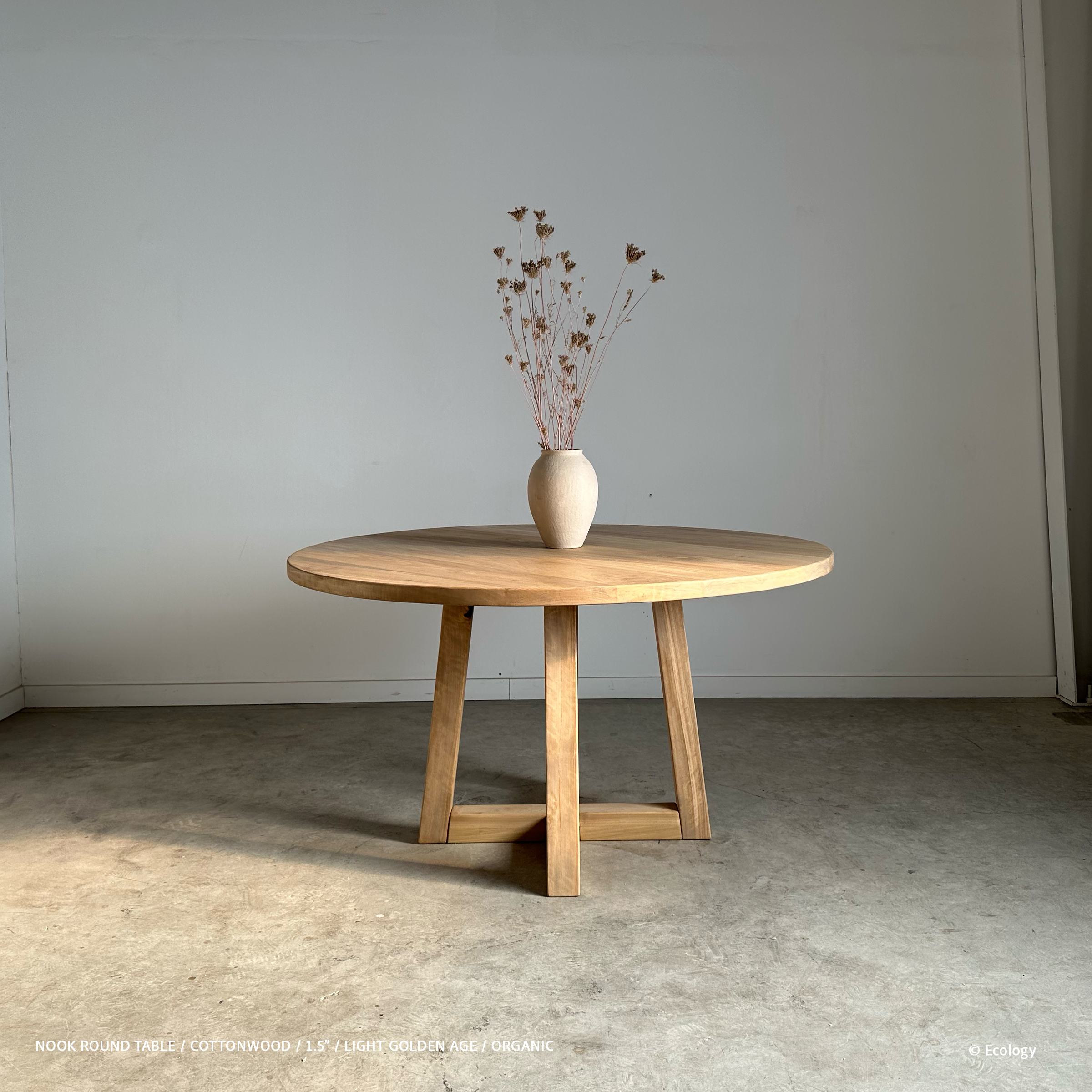Nook Round Table