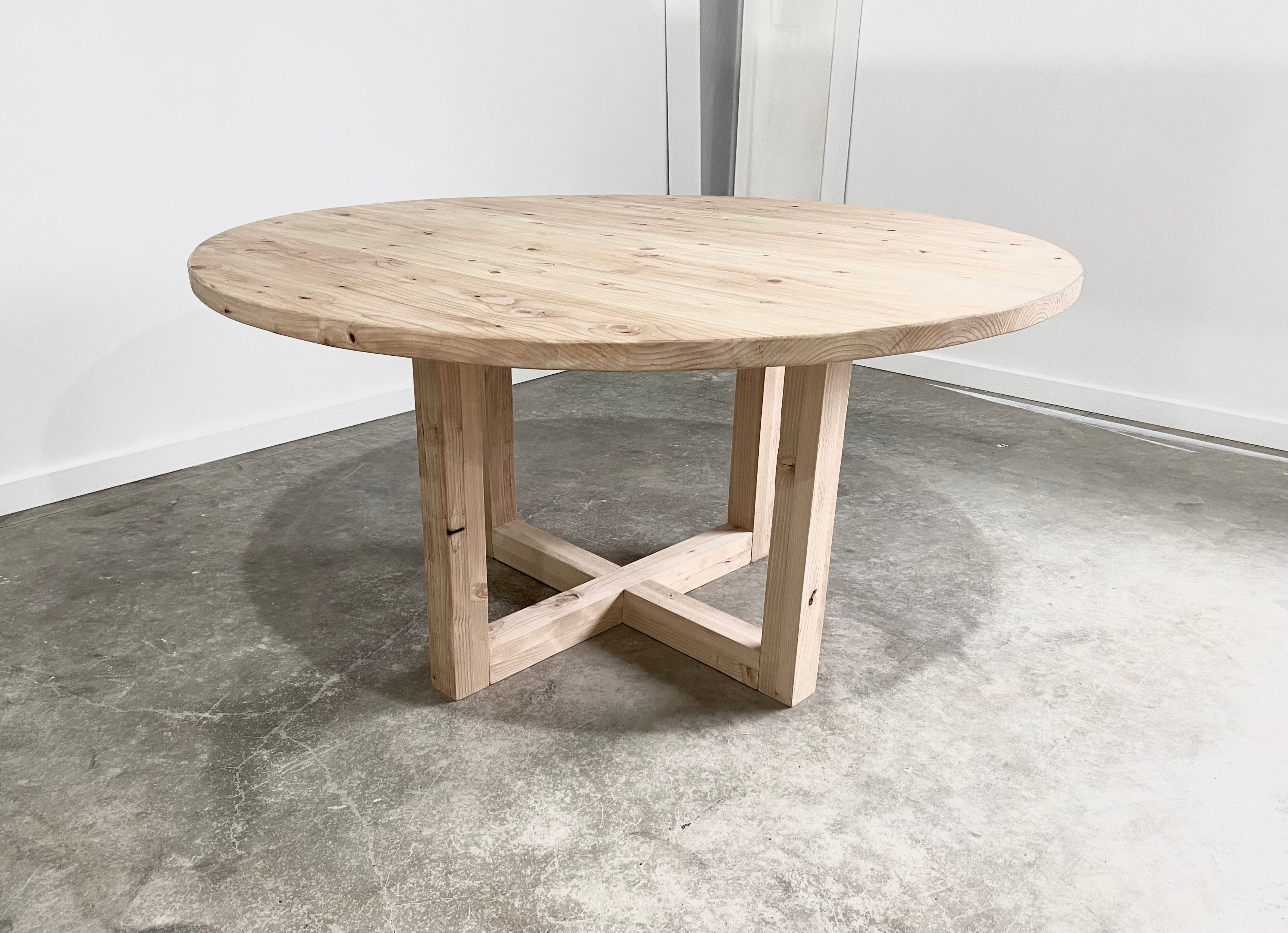 Quad Round Table
