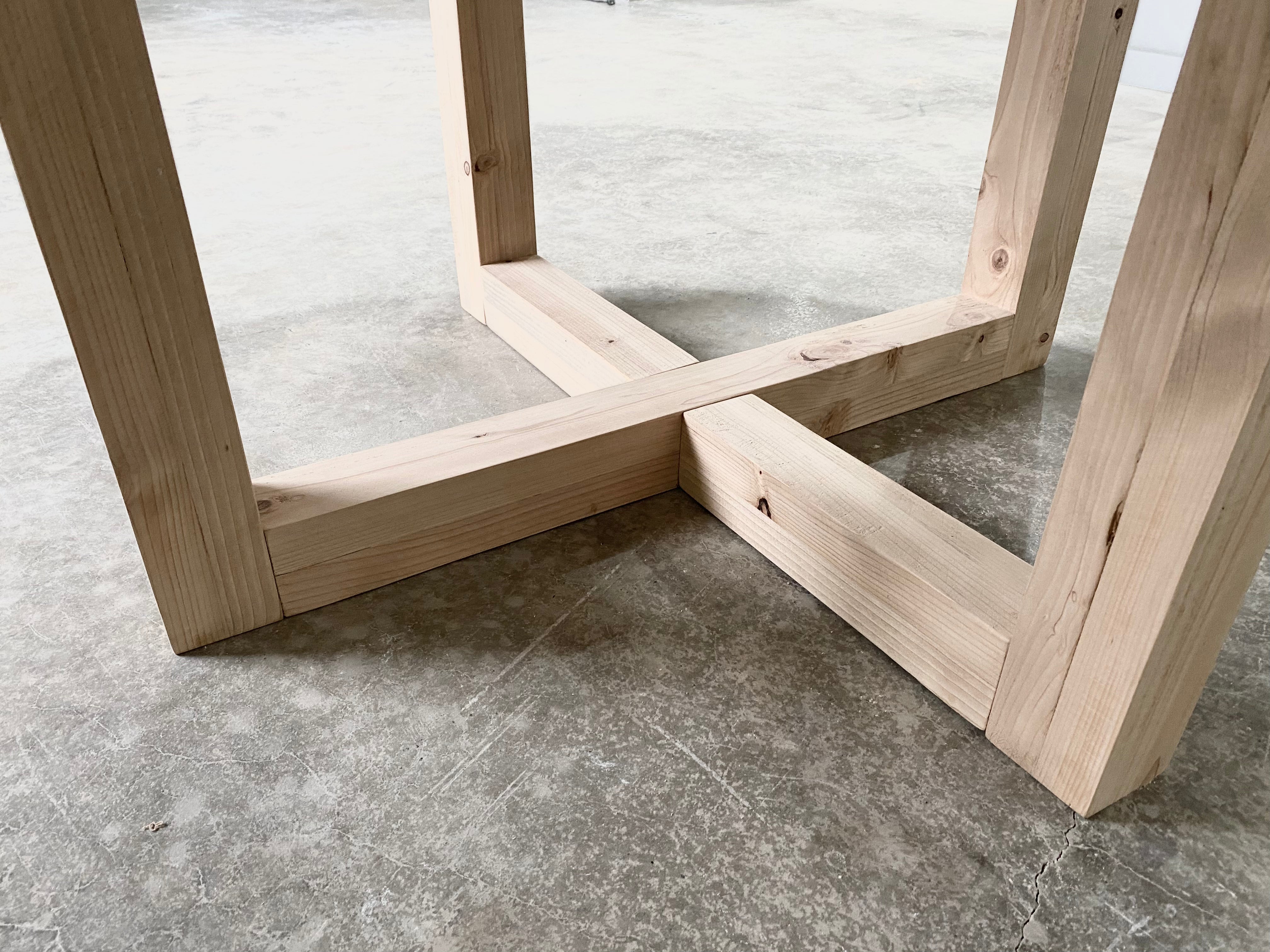 Quad Round Table