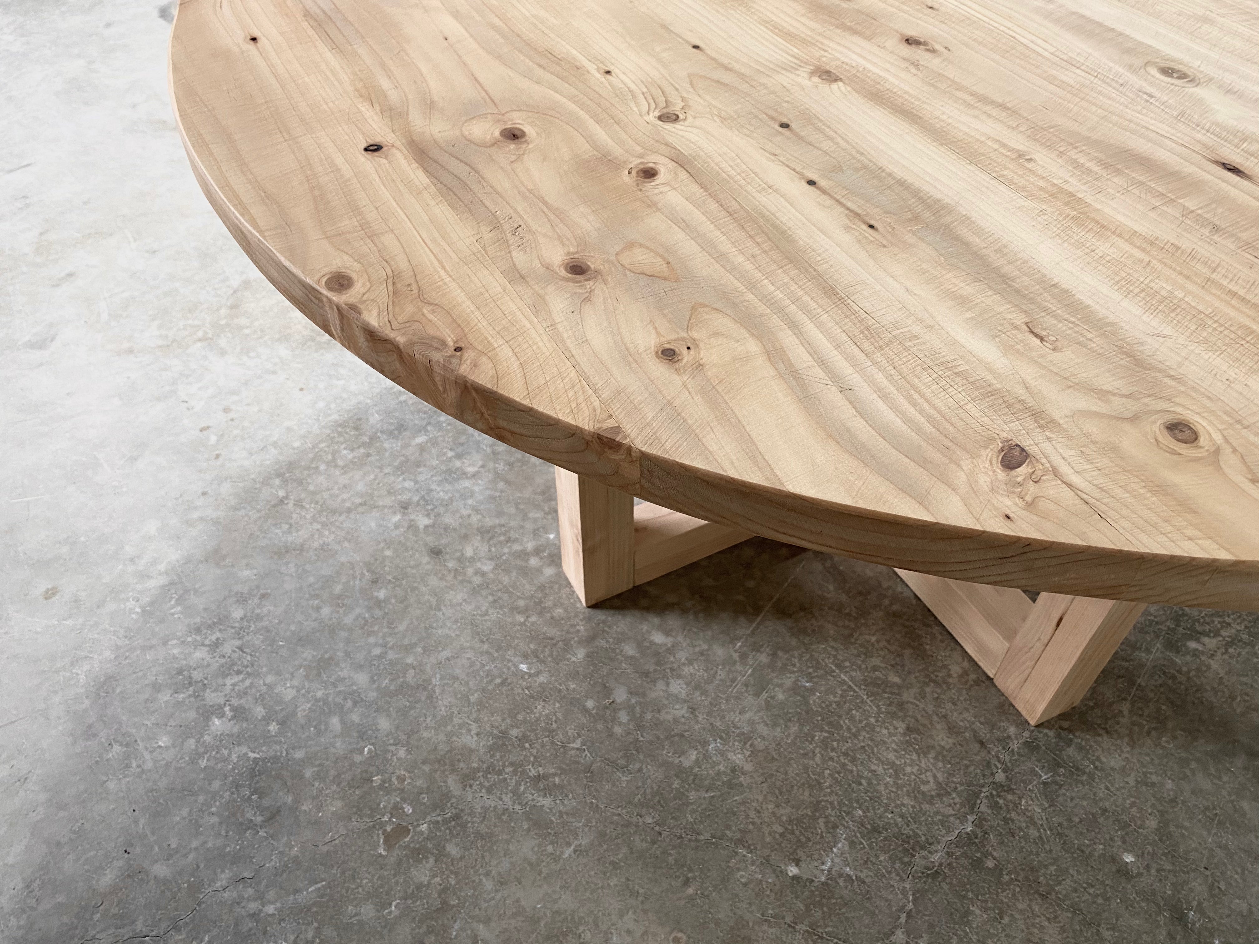 Quad Round Table